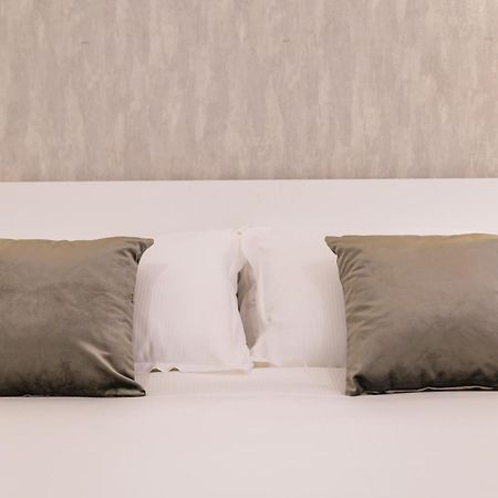 Arenella Family Apartment By Wonderful Italy نابولي المظهر الخارجي الصورة